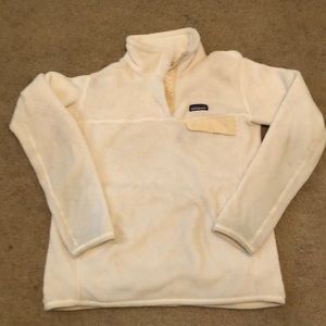 Cream Patagonia Synchilla Pullover